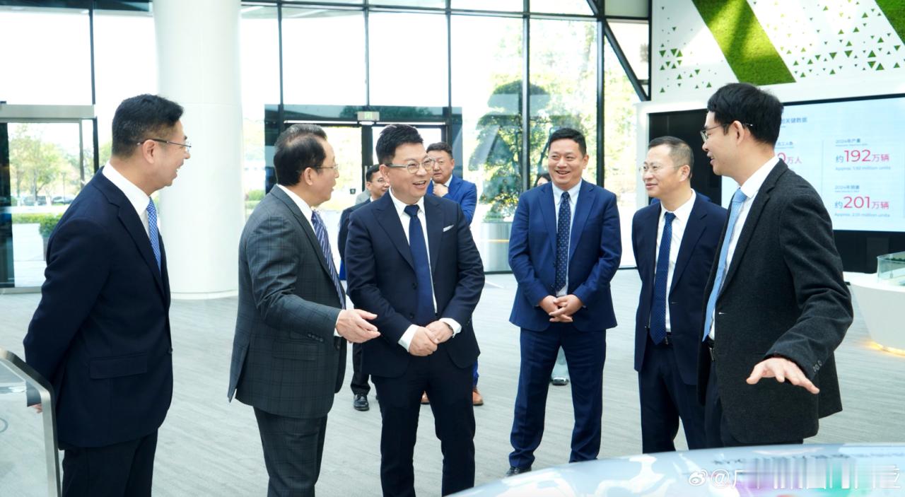 目前广汽最大的硬伤就是渠道了吧鸿蒙智行 华为乾崑