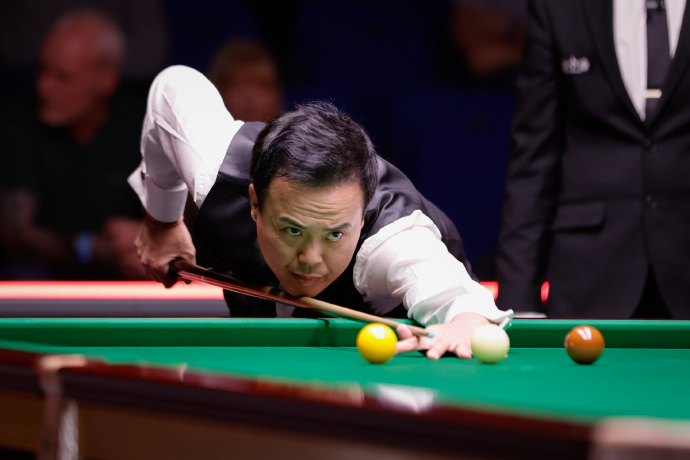 斯诺克世锦赛资格赛：傅家俊10-1轻取努查鲁特，晋级112强