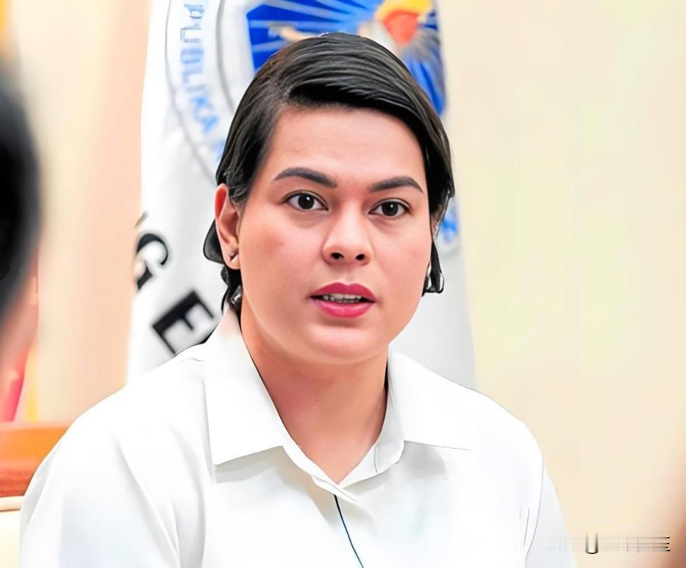 菲律宾副总统莎拉.杜特尔特周一否认与自称是其"白手套"的拉米尔·马德里亚加存在任