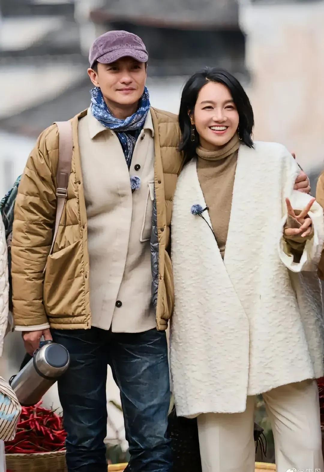 两人指定是真爱了，如果不是，怎么甜蜜的起来？