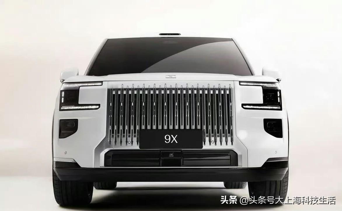 开极氪9X有段时间了，聊俩最戳我的点😌 

一是隔音真的到位，日常市区通勤，关