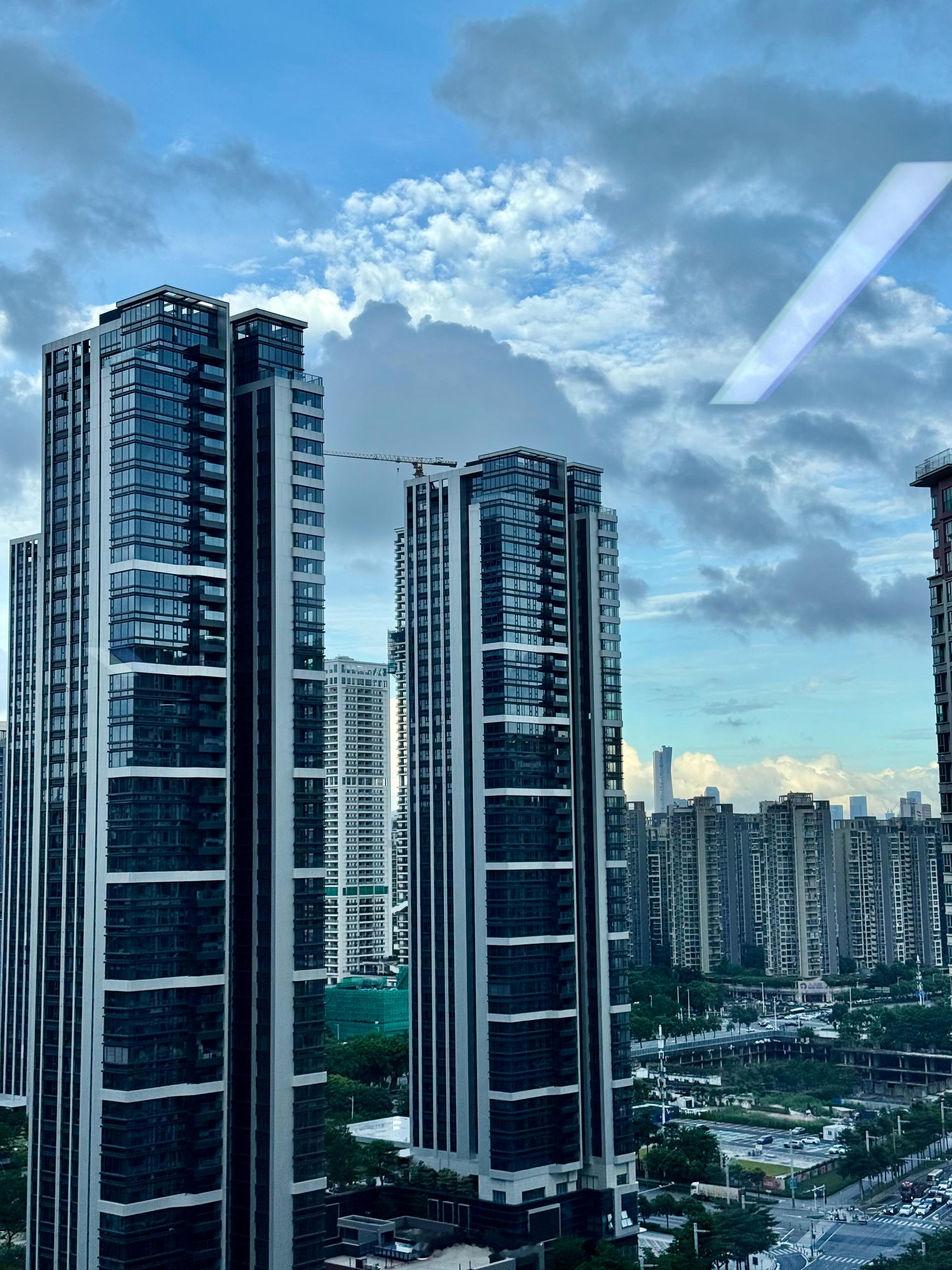 蓝天回归，蓝调时刻的深圳太美了，有点美国的感觉  ​​​