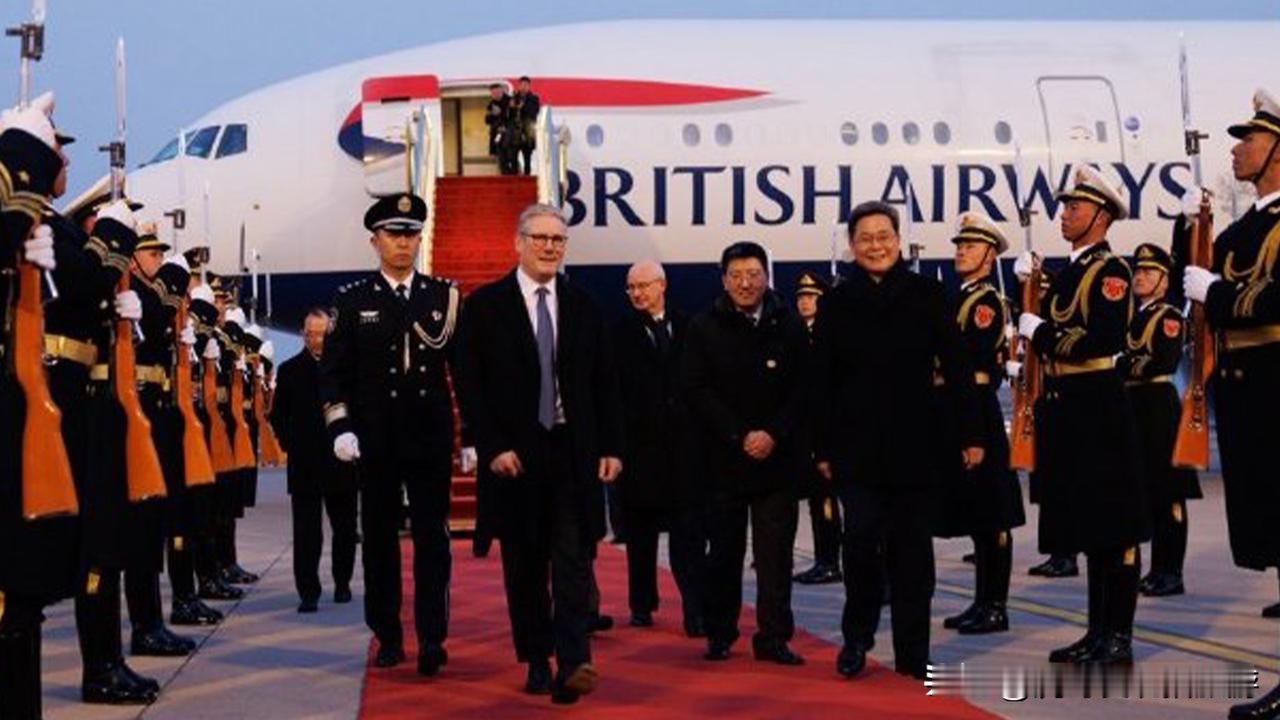 五眼4国密集访华 斯塔默印证：美国绑不住盟友 北京成香饽饽

时隔8年，英国首相