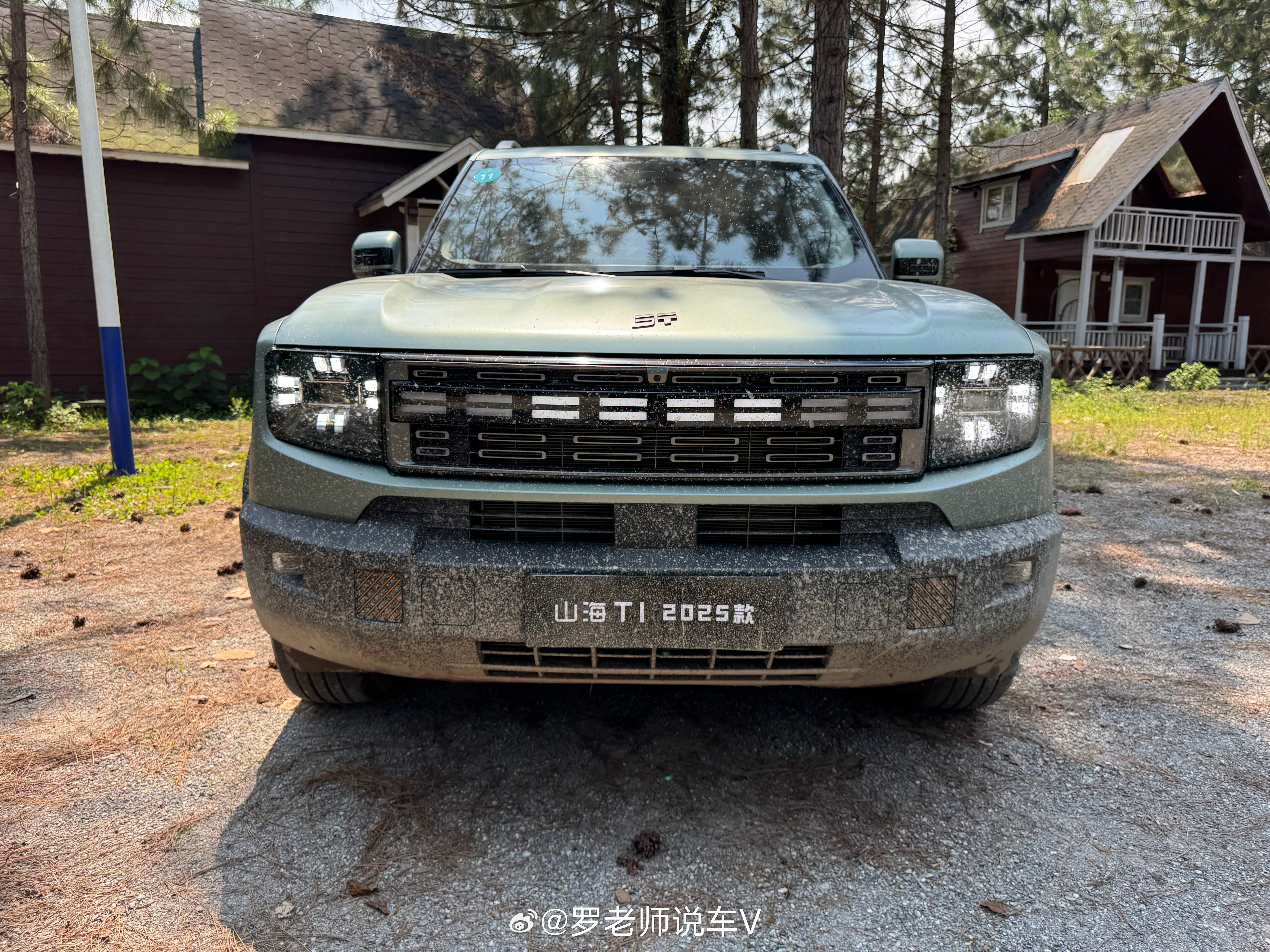 玩越野，车子越脏越开心，赞同的给我打个call吧捷途山海T1不仅把越野的价格门槛