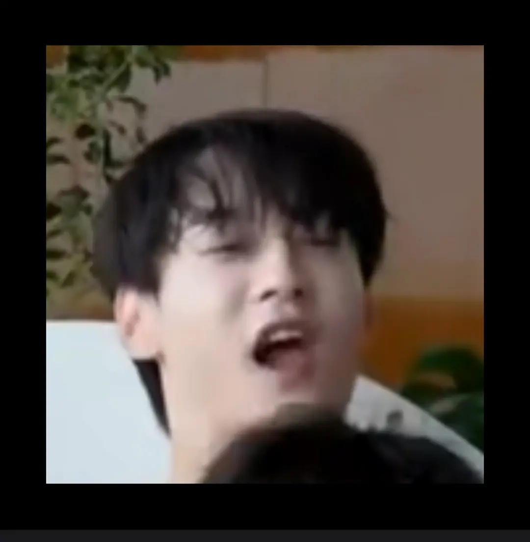 不知道你们骂柴鸡蛋拍的丑沙溢思 雷雷长这样拍出来不就这样吗 ​​​