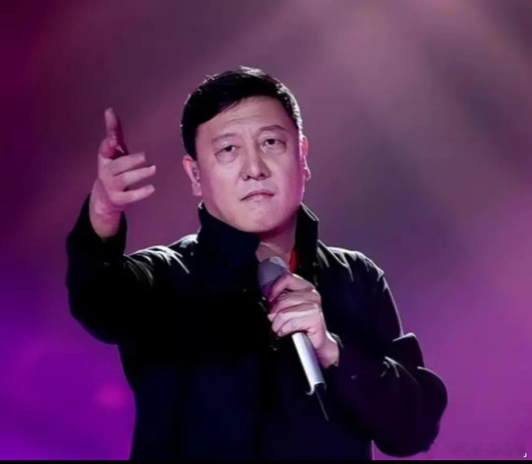 我没想到，有一天我妈的偶像塌了！这个月先是许凯，然后是王鹤棣，现在居然连年过半百