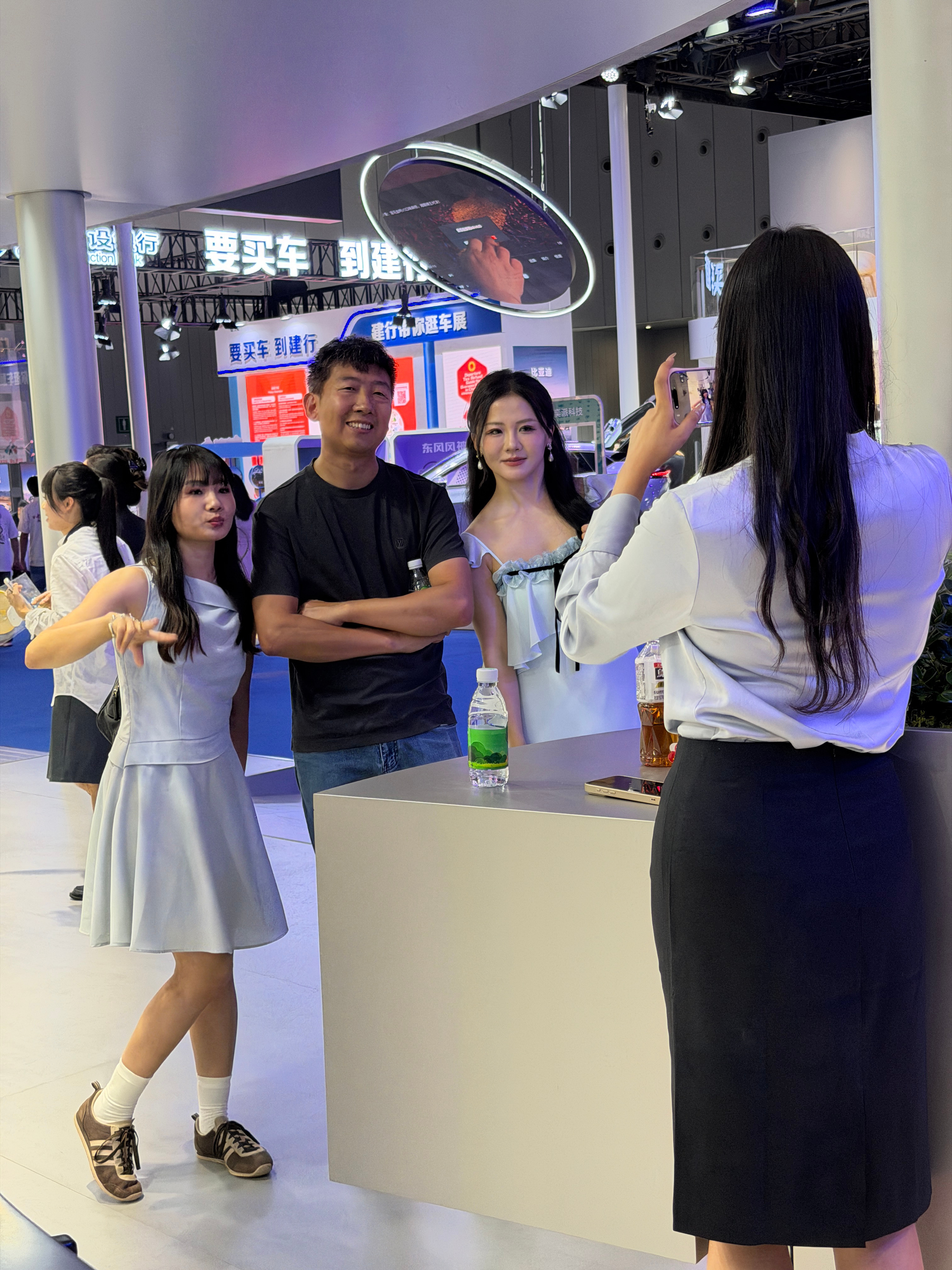 为什么有这么多女粉儿？ ​​​