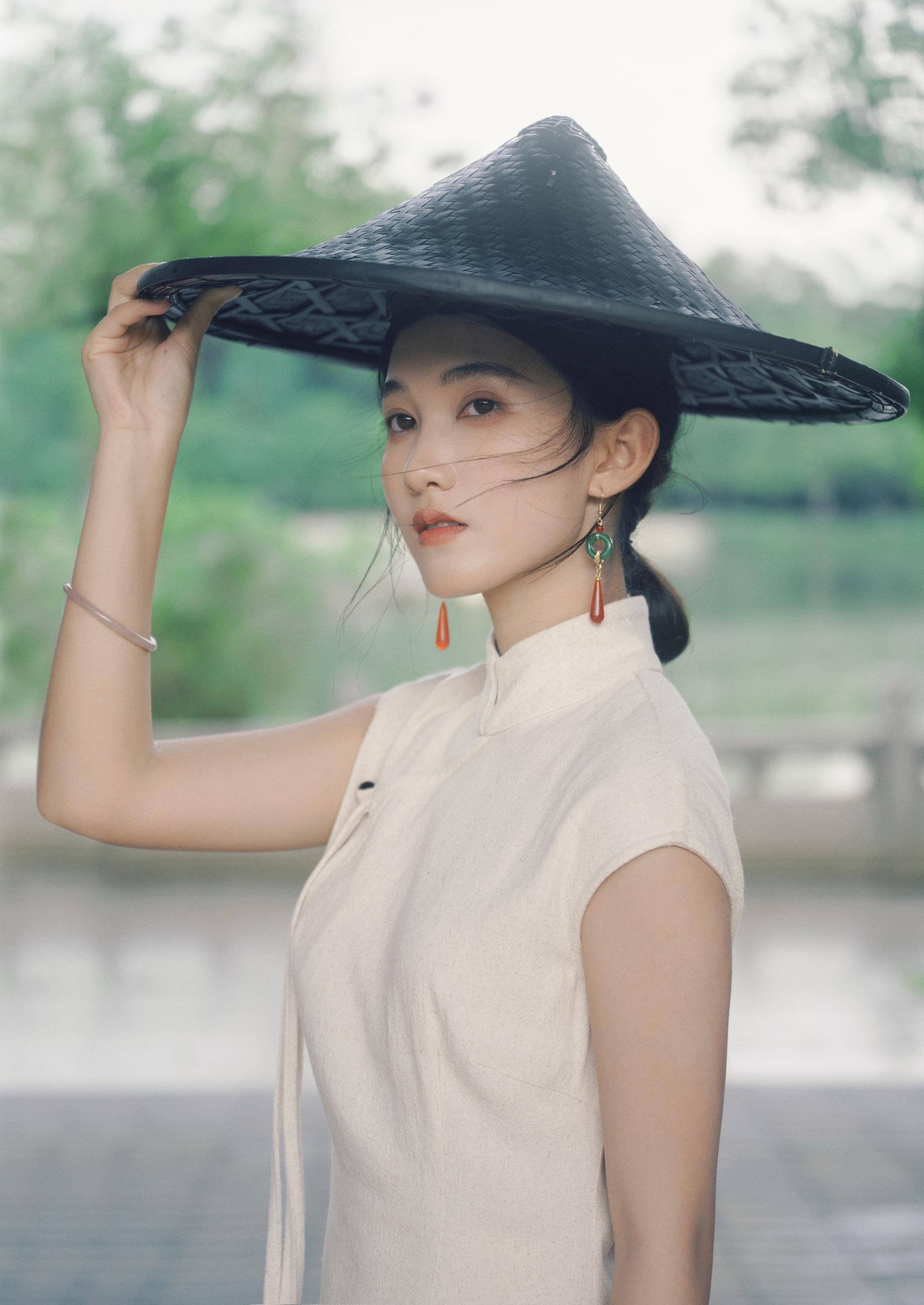 我的少女心事是一场江湖梦。