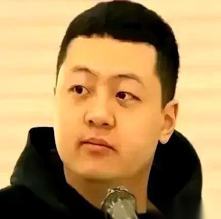 辽宁男篮今年的常规赛收官了，前八没进去。这本账算到最后，所有的压力都顶在了管理层