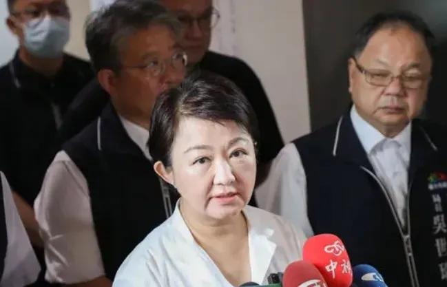 以台湾地区内政部门负责人刘世芳为首的民进党，最近又在搞所谓的“转型正义”，要把所