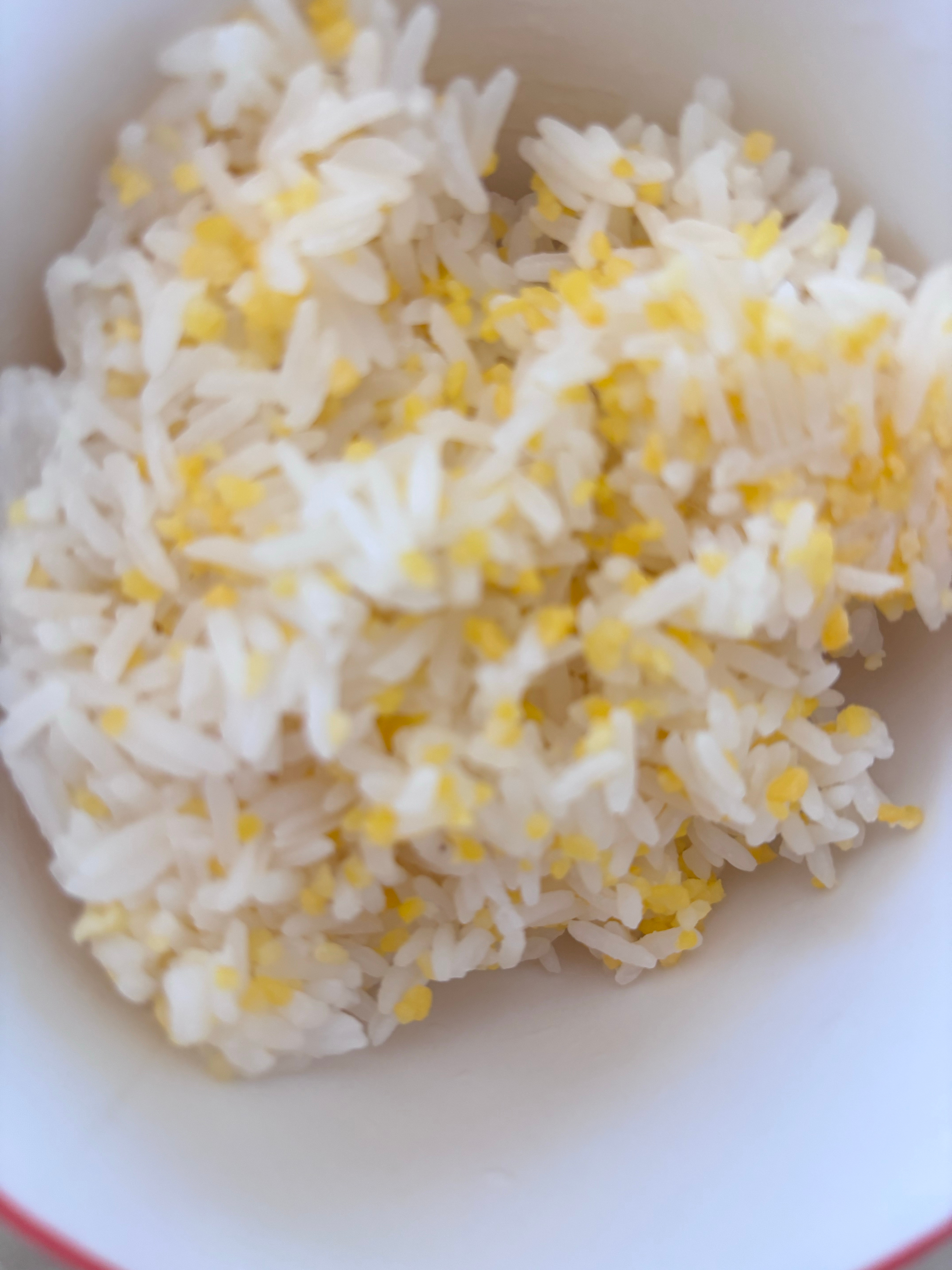 每天吃点五谷杂粮之类的，今天中午吃玉米饭🍚 ​​​