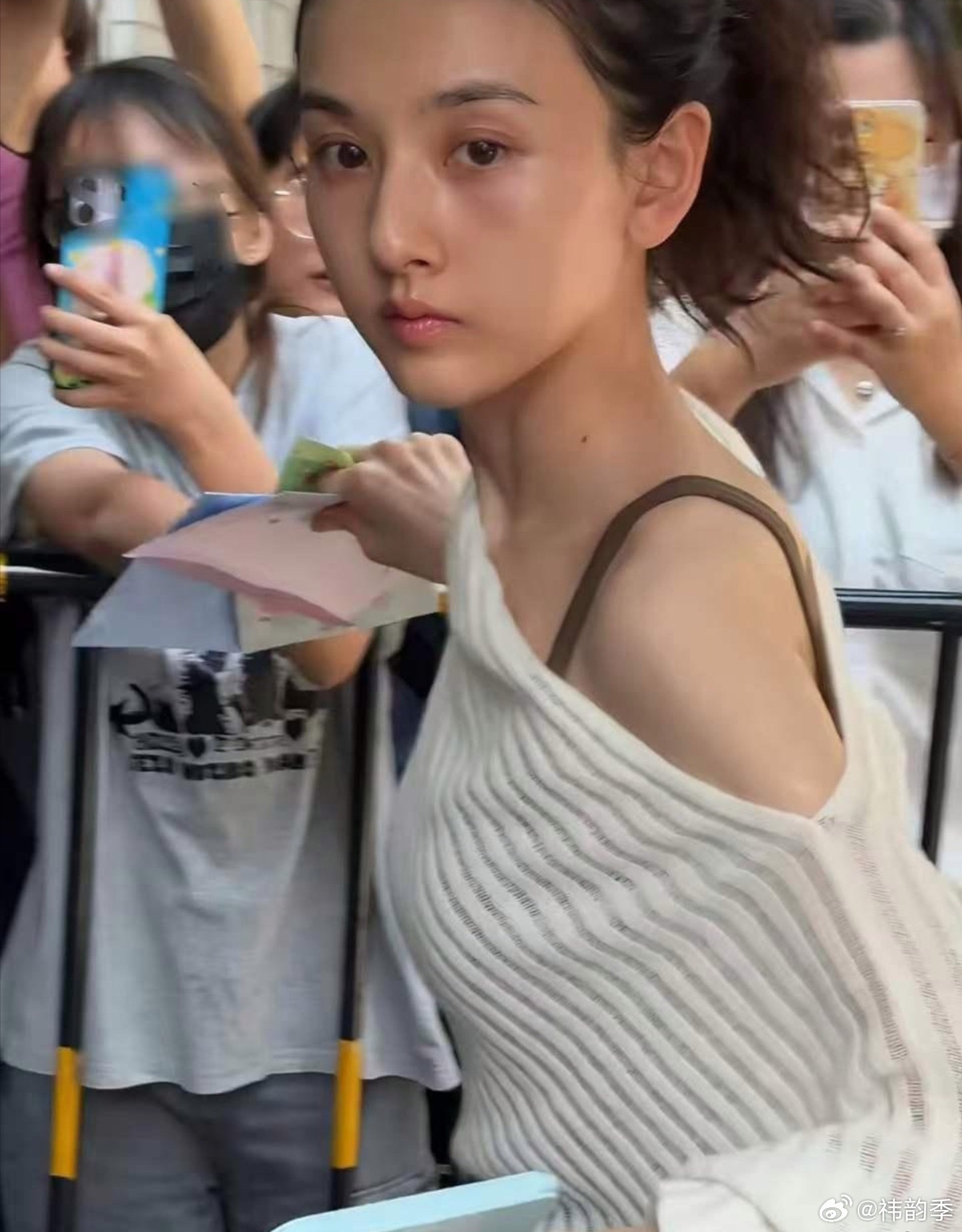 宋祖儿（孙凡清）素颜照，你觉得怎么样 