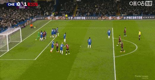 斯坦福桥闷平！帕尔默点射+恩佐破门难救主 切尔西2-2伯恩茅斯 比赛回顾
 
北