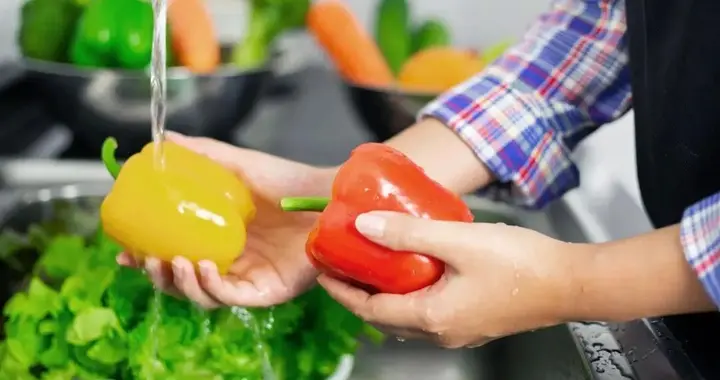 赶紧改！这样洗果蔬原来越洗越“脏”