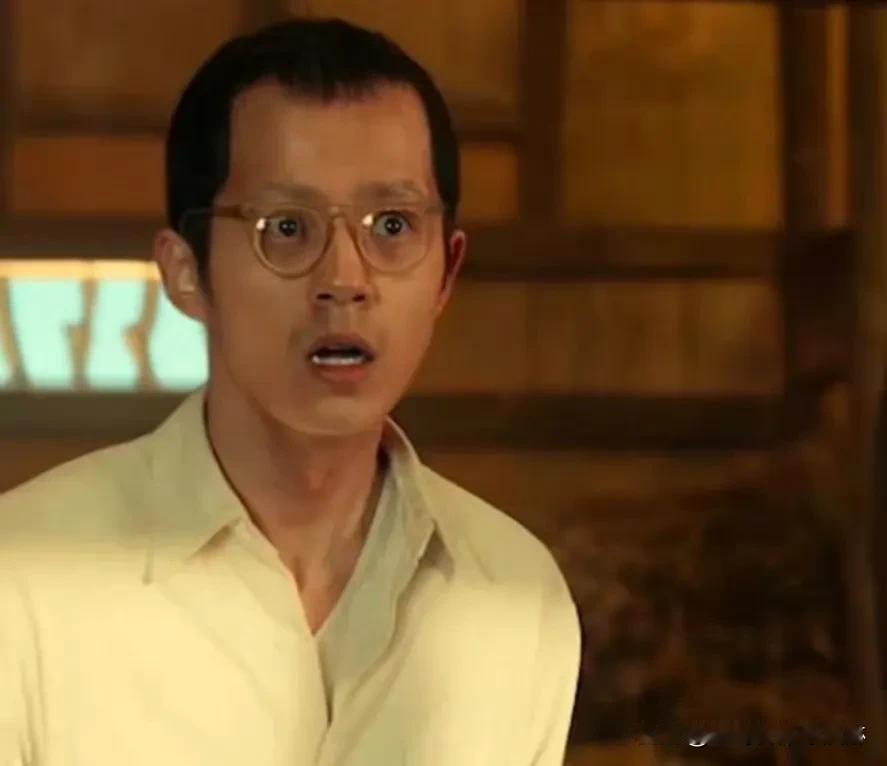 #刘昊然为新戏拔了头发眉毛#
真的完全没看出来这是刘昊然，哪怕刘昊然本人以后老了