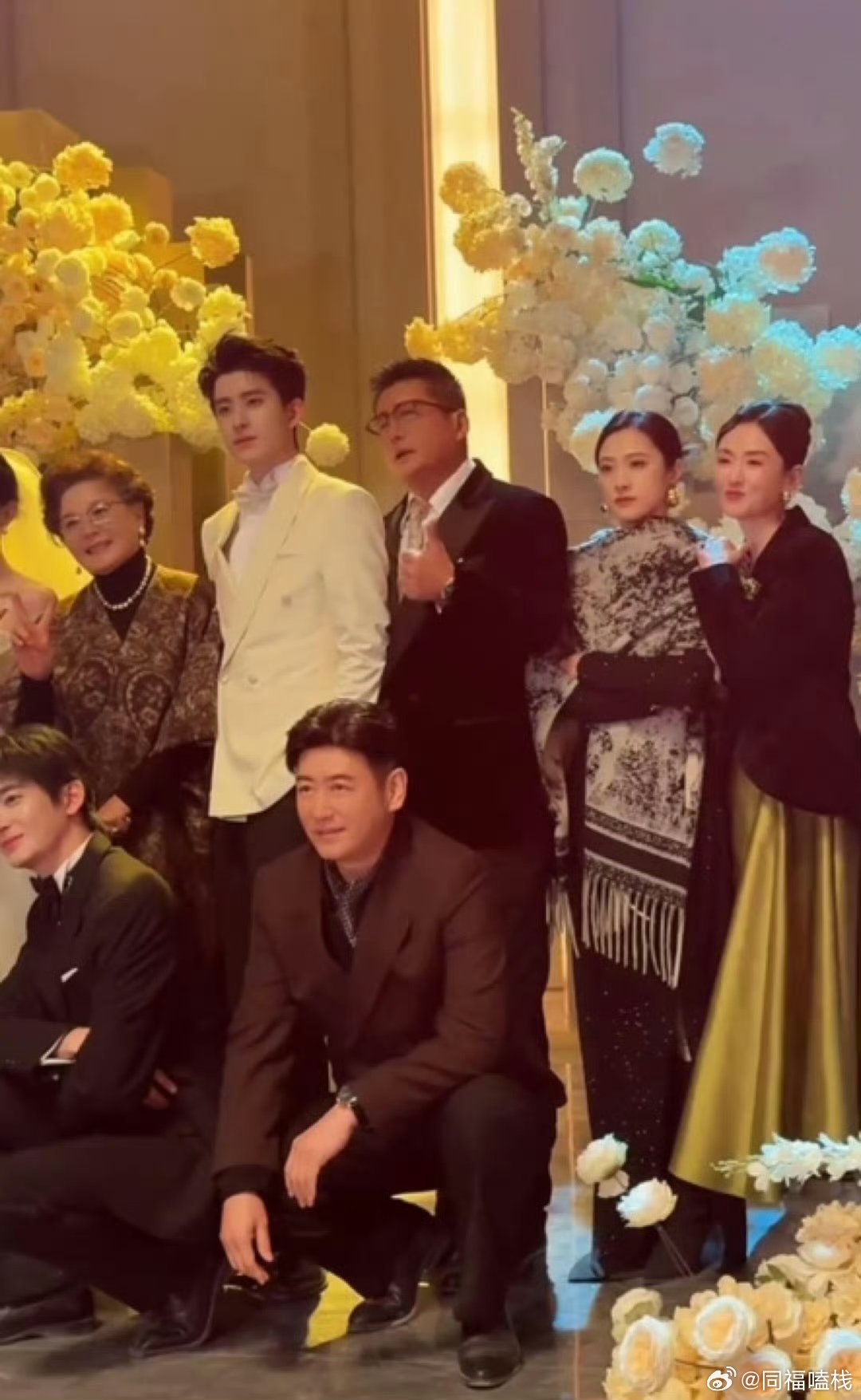 敖瑞鹏不二之臣婚礼路透敖瑞鹏不二之臣婚礼路透穿上白西装完全是白马王子来的吧 