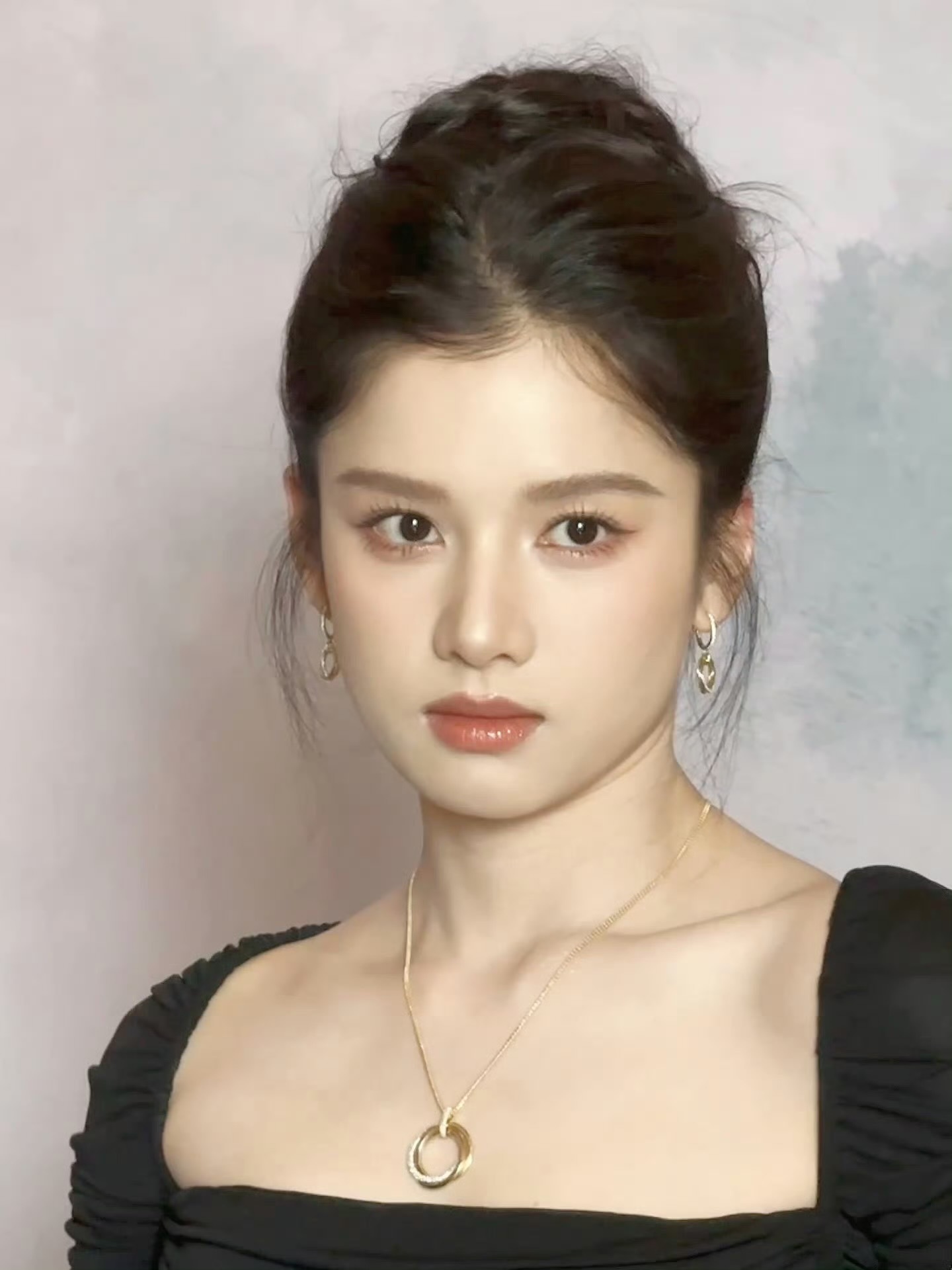 神啊 张婧仪生live美成这样…… ​​​