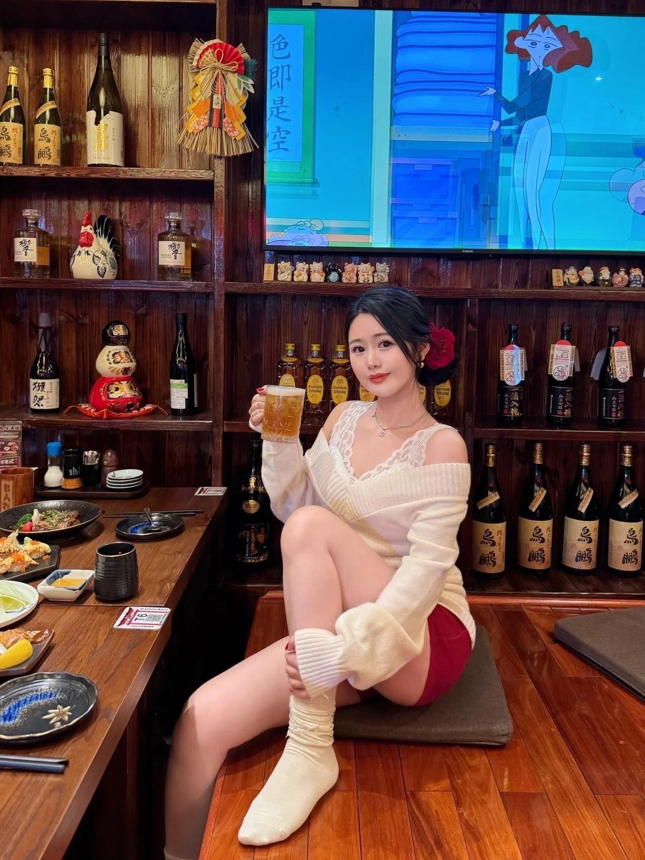 对于可控的事情，要保持谨慎；对于不可控的事情，要保持乐观。