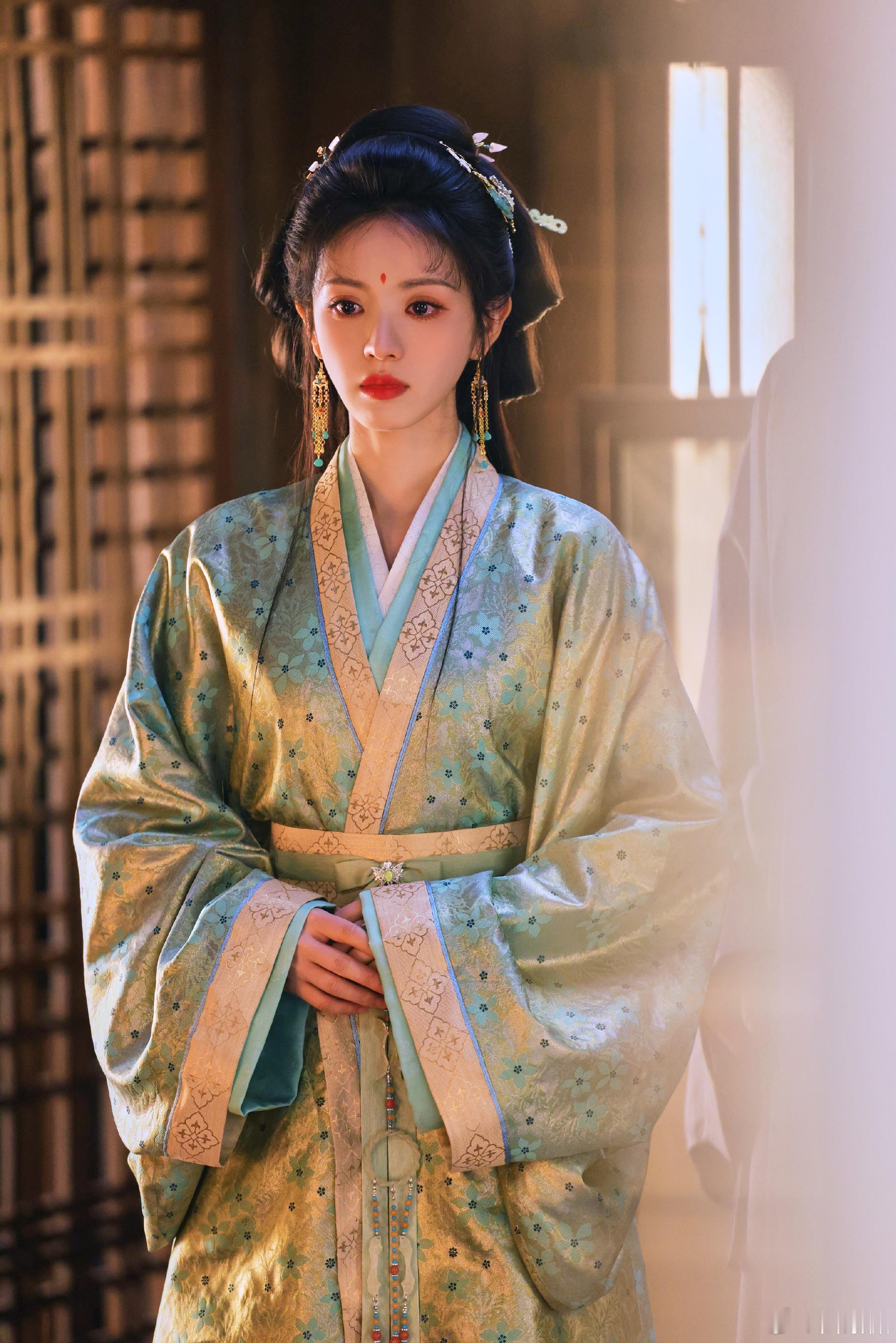 田曦薇《嫁金钗》历时13天18h37min达成优酷年度拉新榜最快破5000万剧集
