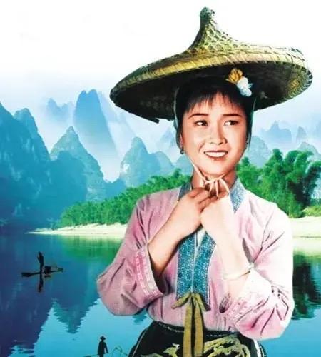 广西三月三爆火！刘三姐巅峰对决，谁能戳中你的心？

山歌绕山水，经典永流传！正值