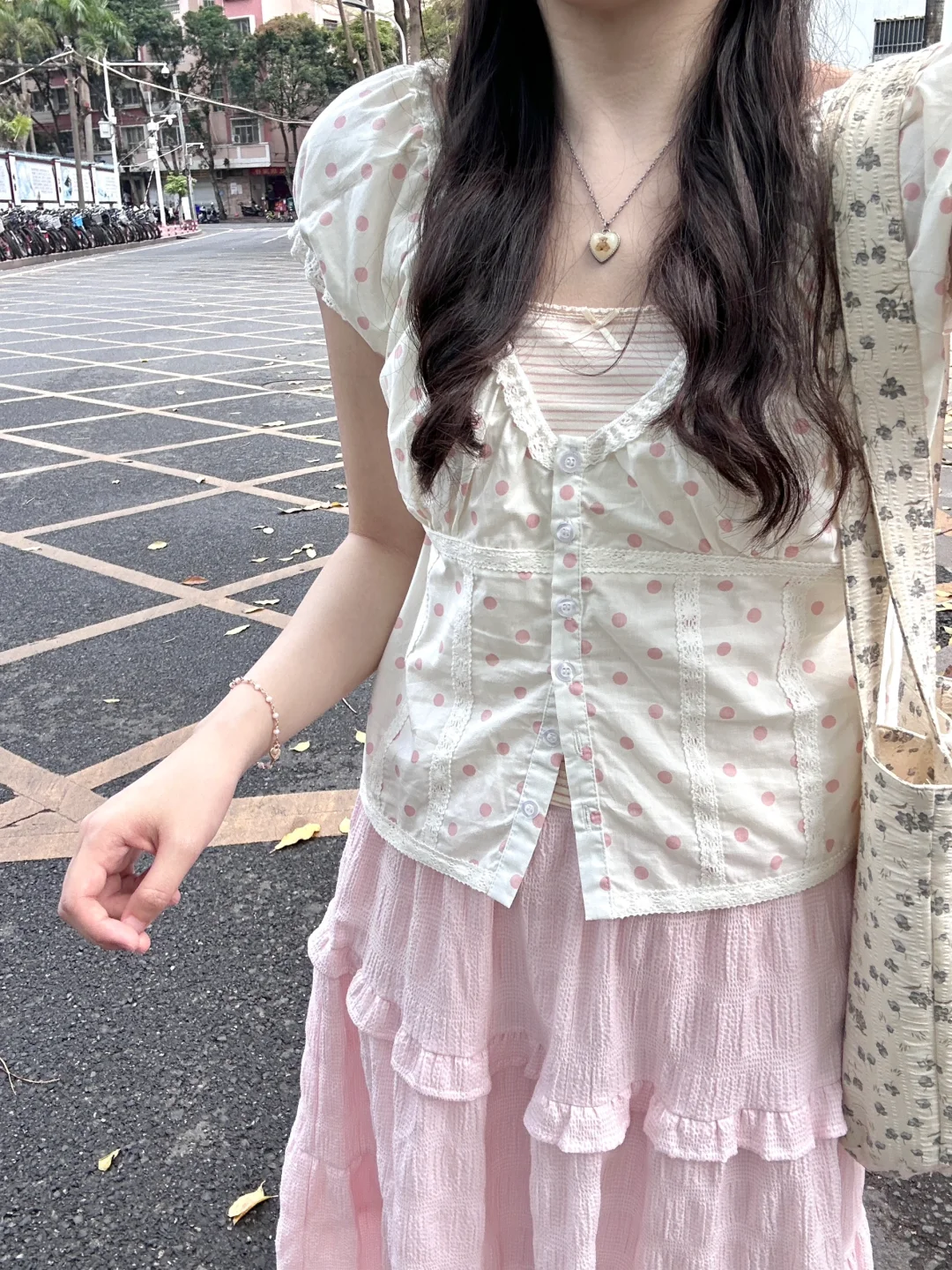 Bm风条纹吊带叠波点短袖！！