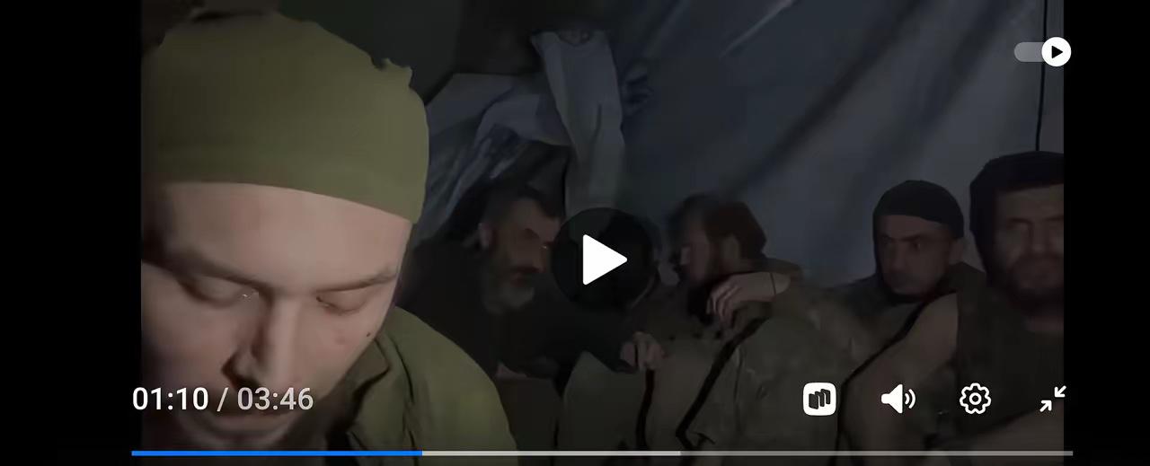 乌军第121旅前线士兵发视频求助：断水断粮被迫饮尿，指挥部回应称已尽力空投。
