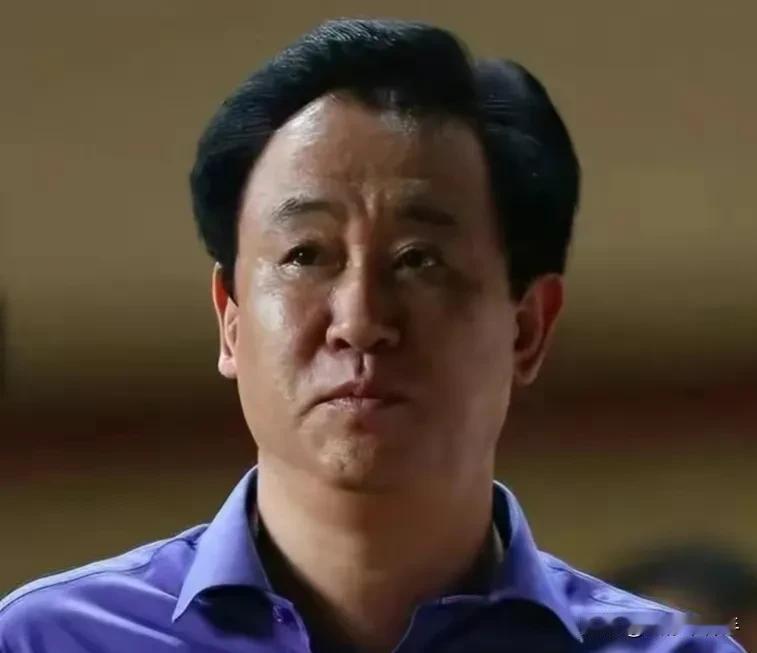 恒大的许老板从曾经的人上人，转身就变成了阶下囚。
这还没完，那些和他或者向他输送