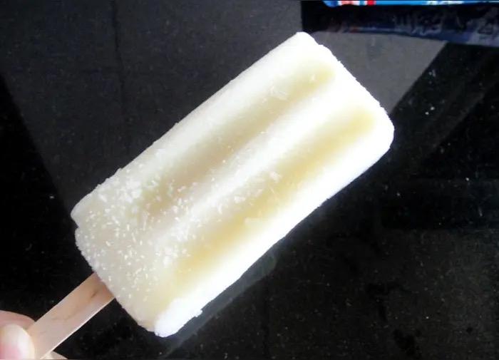 远去的那些日子21
那些年吃过的零食
3分5分的冰串是啥味道

夏天的时候没有比