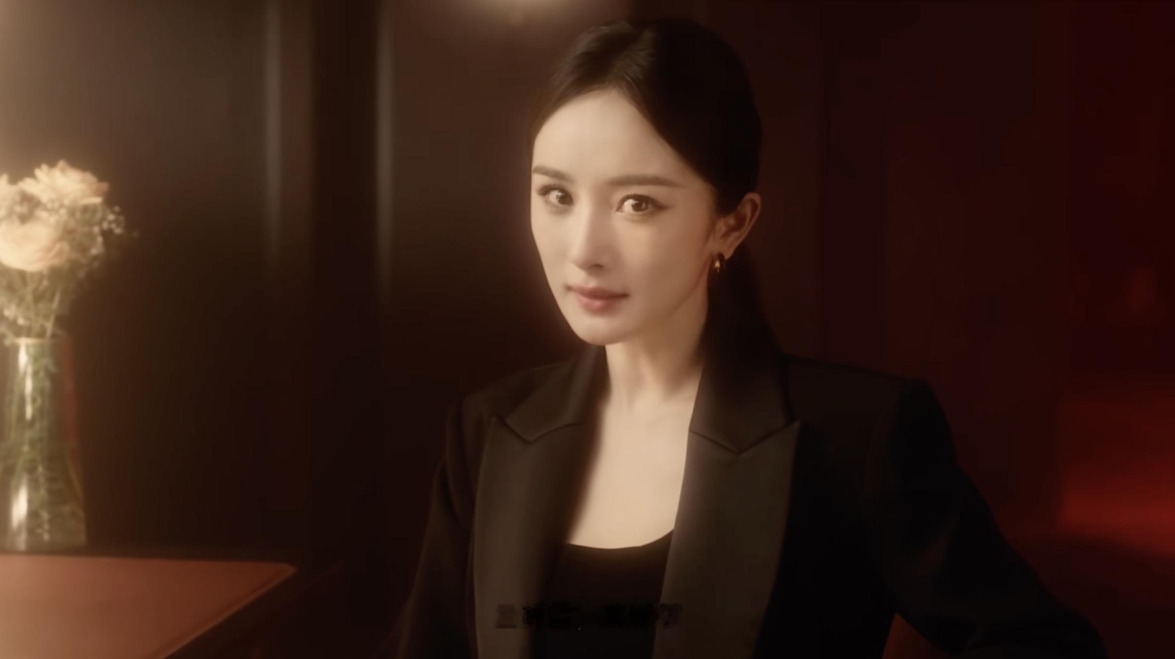 抛开别的不说，我脑子里都是杨幂的「三折叠、太妙了」服务华为的广告公司，我真的佩服