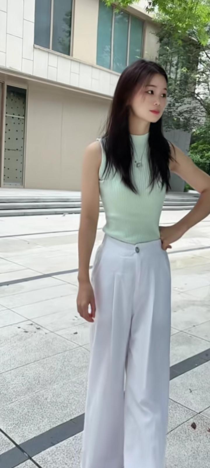 晒图笔记大赛把烦恼丢进晚风里，把温柔留在生活里。人生本就短暂，不必为小事耿耿于怀