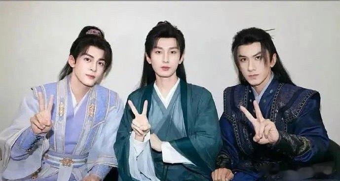 这剧和莲花楼2.0有什么区别呀 ​​​