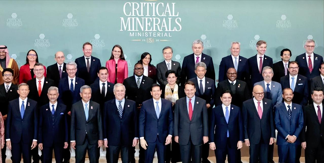55国凑一起搞大事了了！美国华盛顿开了首届关键矿产部长级峰会，既有欧盟、日本、韩