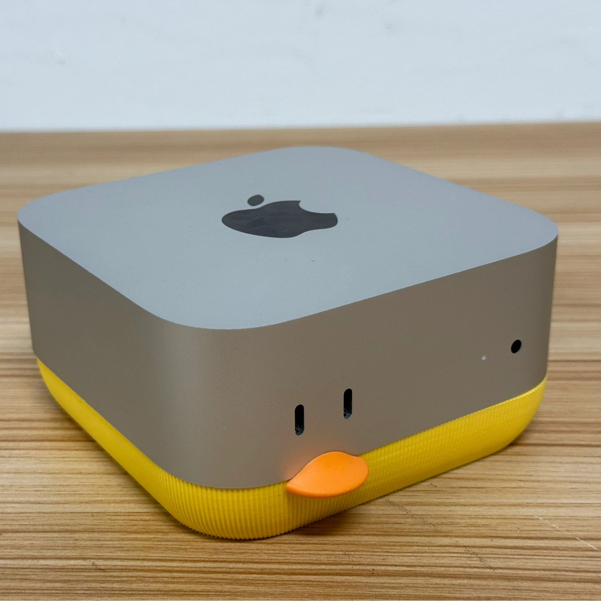 自从mac mini 的启动键在底部后 [跪了] 