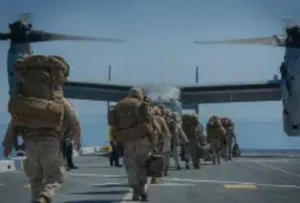 美军这次是真走了，连家底都不要了。

昨天，美军把在叙利亚的最后一个基地，鲁迈兰