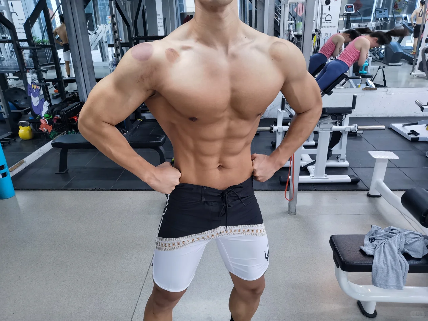 进来帮我选动作