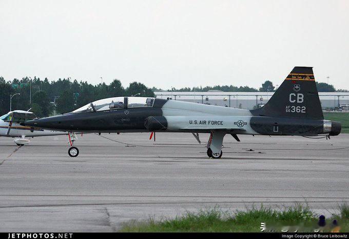 ✈️🇺🇸 美国空军T-38C“鹰爪II”教练机坠毁

5月12日，一架隶属于
