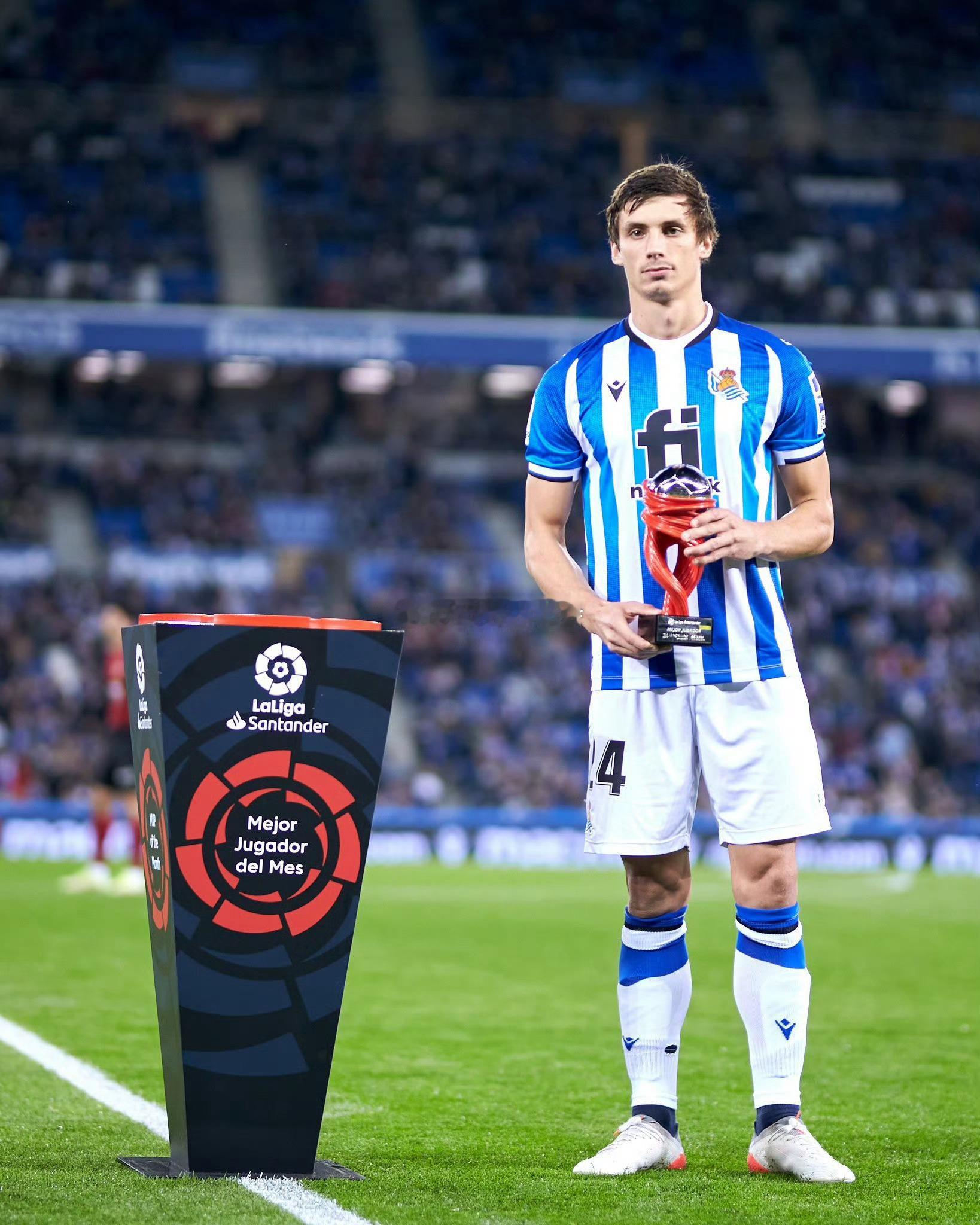 勒诺尔芒已经告诉球队他希望下赛季转会马竞，马竞目前能给的报价是2500万欧元加上