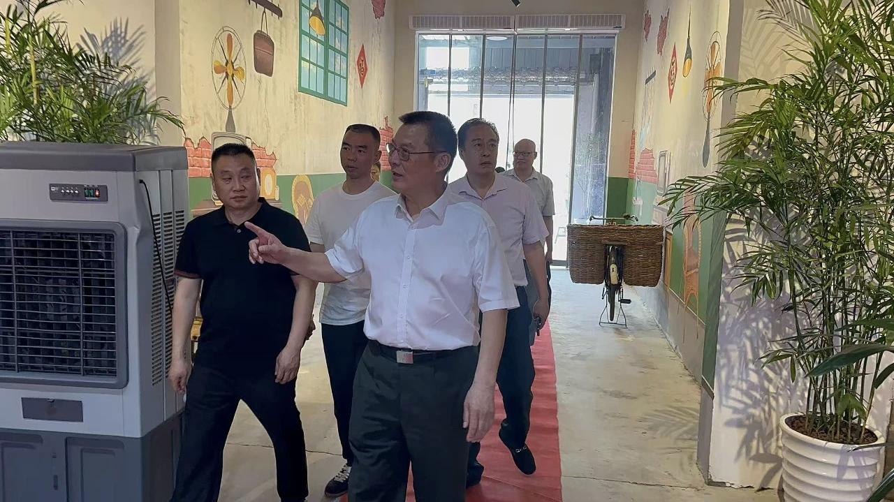 情系老兵创业 赋能拥军发展——江西老兵家宴流动酒席隆重开业
5月30日，江西老兵