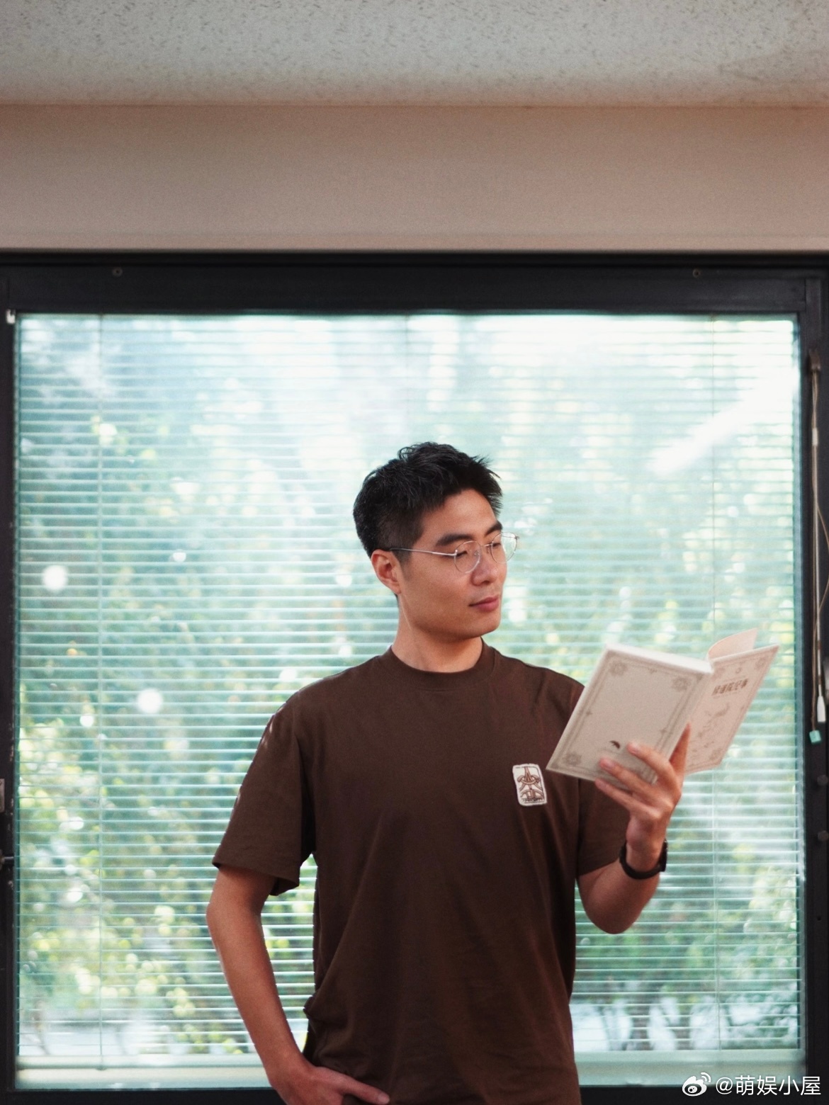 刘旸你在外面就这么赚钱的啊刘旸你在外面就这么赚钱的啊