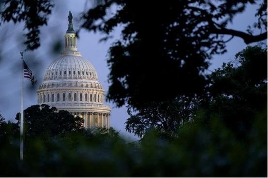 8票对4票！美众议院法案通过，特朗普大笔一挥，先废掉中方王炸
 
如何向国会要钱