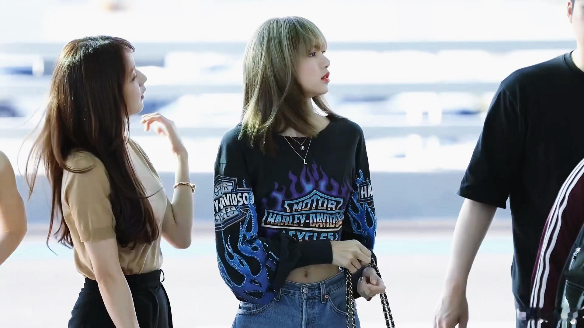 LISA 早起也是芭比 