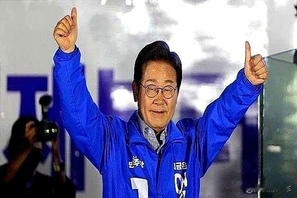 刚刚！

突发消息！

韩国JTBC电视台曝出重磅新闻：共同民主党的李在明，当选