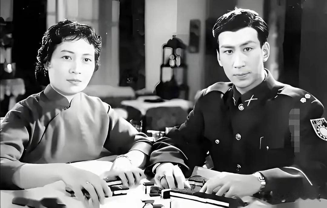 这两位是长影的老演员了，在上世纪五、六十年代，他俩都拍过不少的电影，有影迷记得还