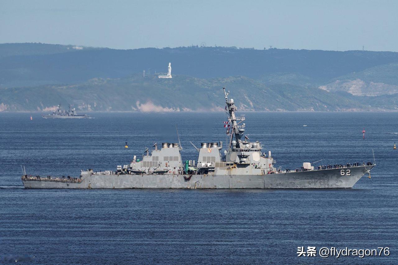 🇺🇸 美国海军导弹驱逐舰“菲茨杰拉德”号（USS *Fitzgerald*，