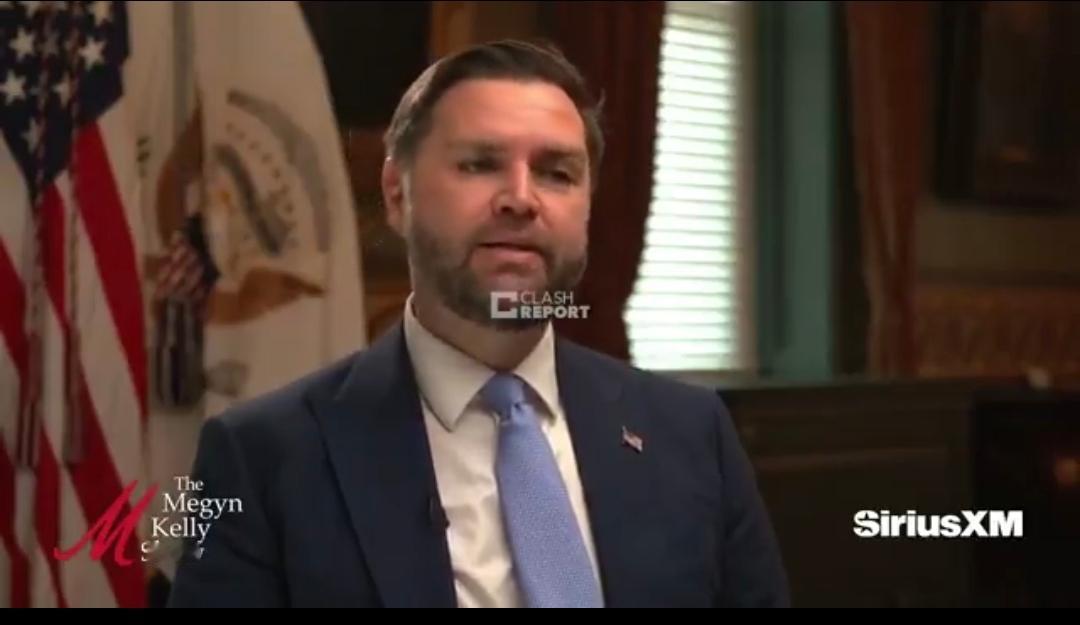 美国副总统JD万斯今天（北京时间2月5日）接受采访时谈到格陵兰岛：“如果俄罗斯或