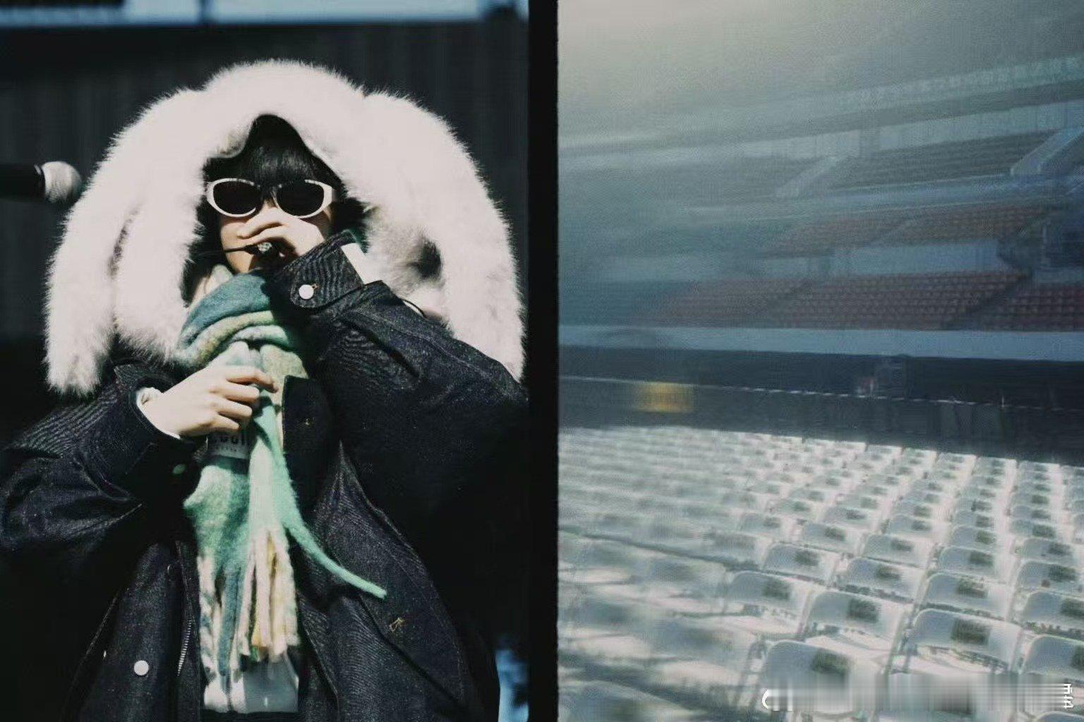 贺老师别急，你的《海芋恋》扭腰名场面我们已经在反复预习了！这次六周年演唱会说要刷