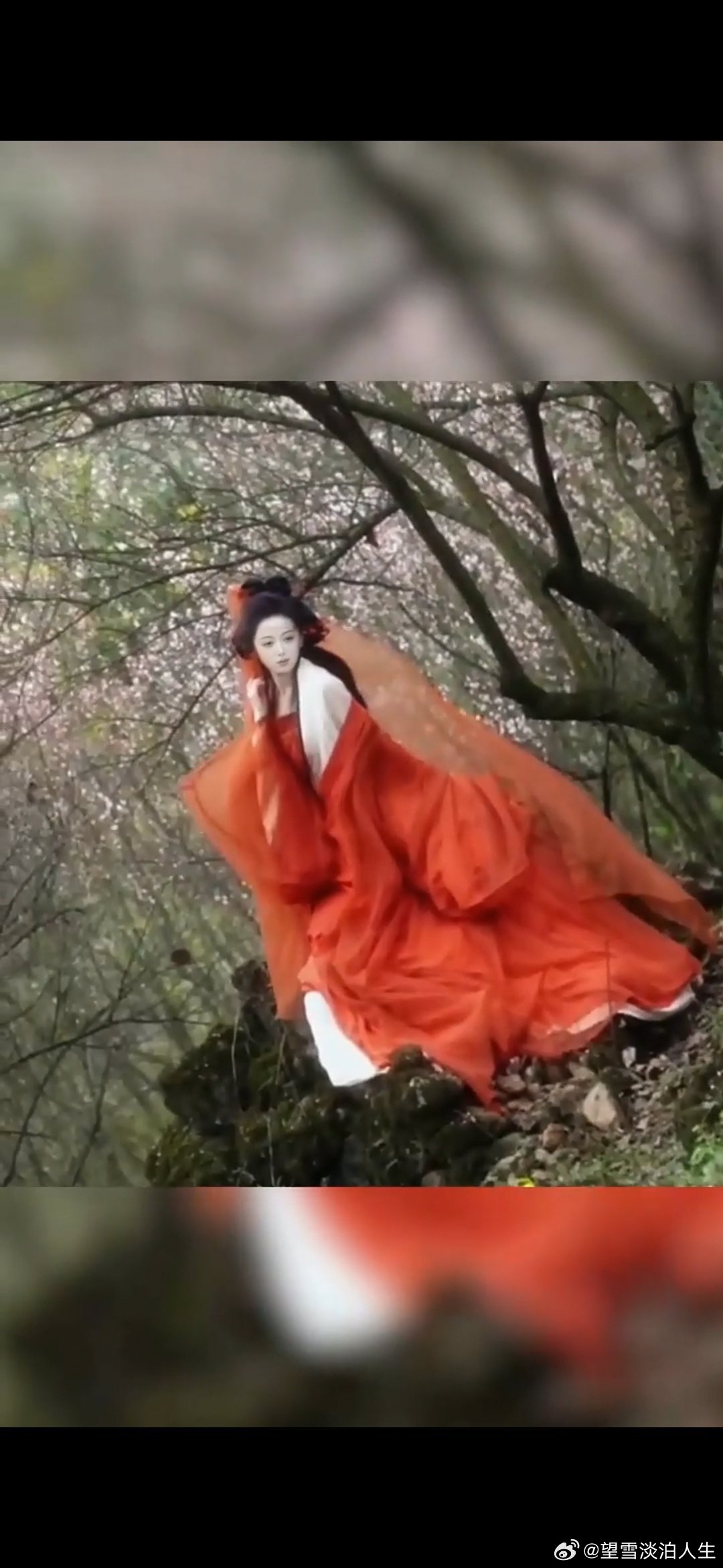 #情感#              《清欢》清欢如昨日，仿佛昔年心。惆怅风尘客，