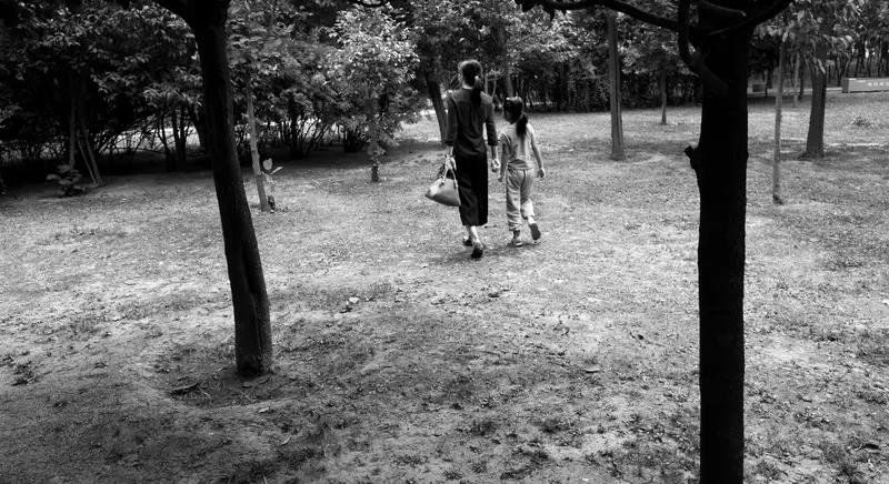 10年前被抓拍的河南母女找到了 10 年前被抓拍的河南母女找到了，这事儿简直太有