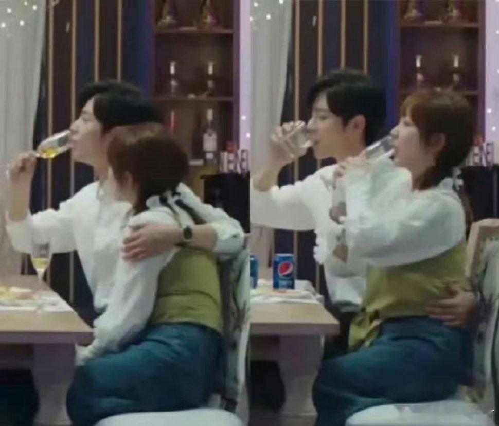 肖战那么长的手都搂不住杨紫肉墩墩的腰 ​​​