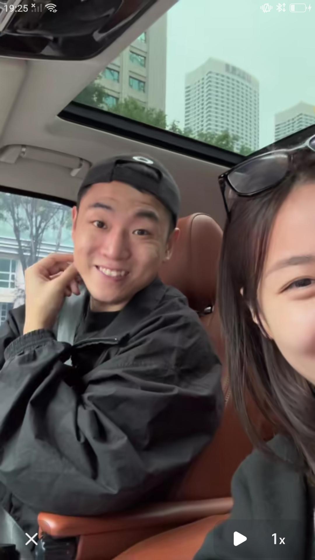 【小高可谓家庭事业双丰收啊】近日山东高速男篮队长高诗岩更新作品，与球迷分享和模特